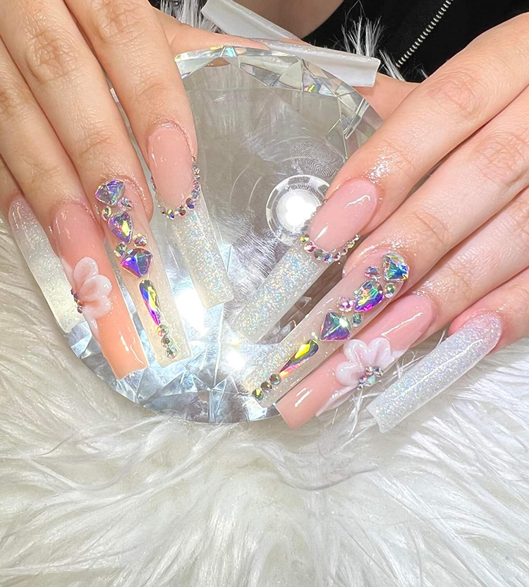 Lux Nails