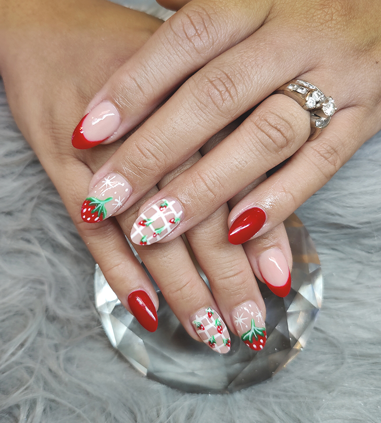 Lux Nails